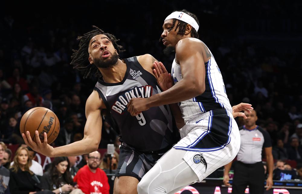 在充满悬念 在充满悬念